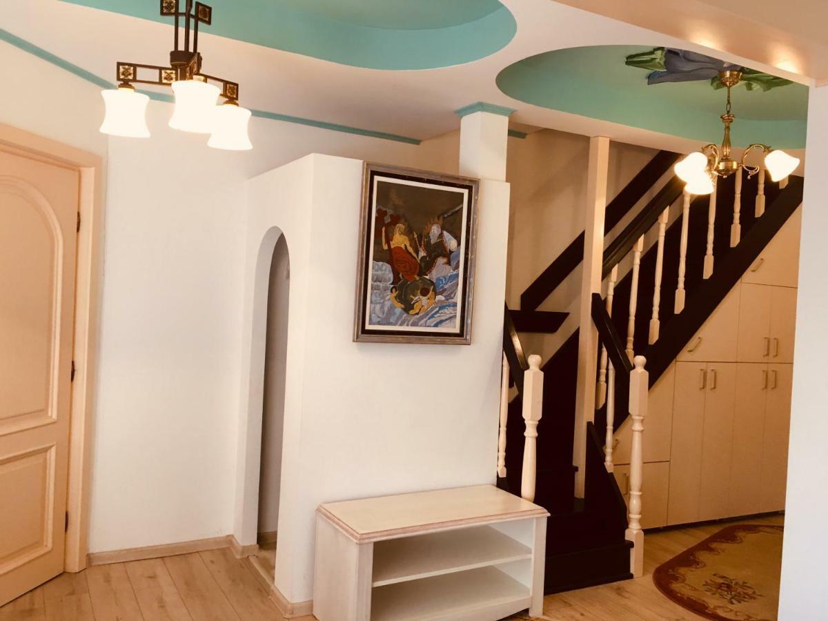 Presidential Apartment Suceava Ngoại thất bức ảnh